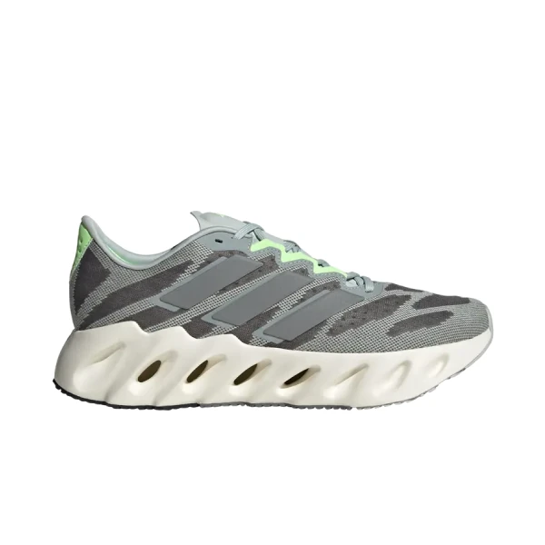 Adidas SWITCH FWD Walking Shoes - ID2635 (1) کتونی پیاده روی آدیداس SWITCH FWD - ID2635